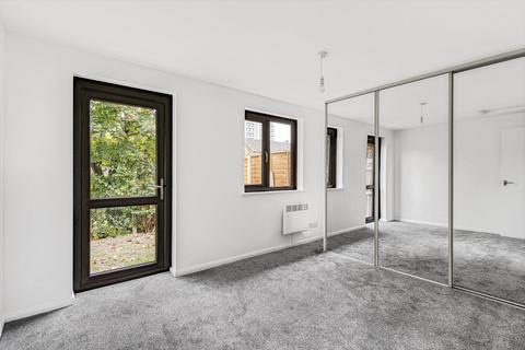 undefined, Camille Close, London, SE25