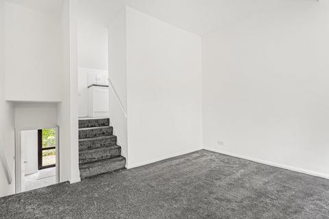 Camille Close, London, SE25