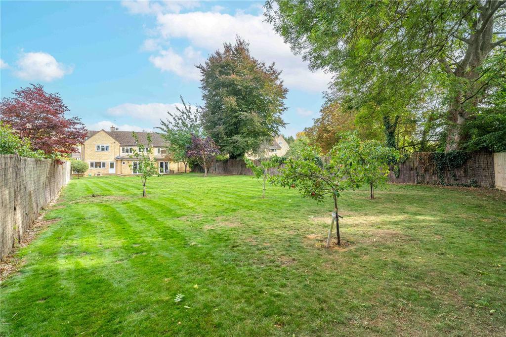 Lawned Garden