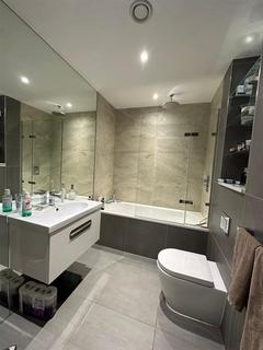 2 bedroom flat to rent, 142 Union Street, London