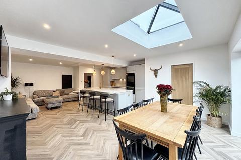 4 bedroom semi-detached house for sale, Parkstone Lane, Manchester M28