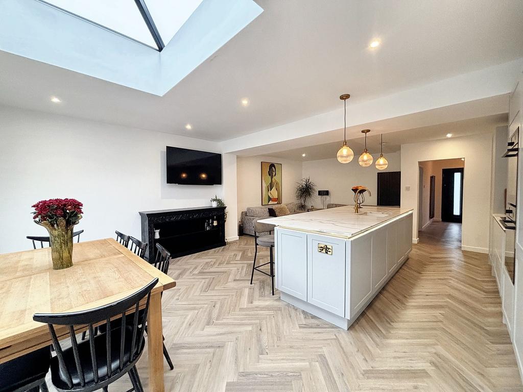 Kitchen/Diner/Family Room