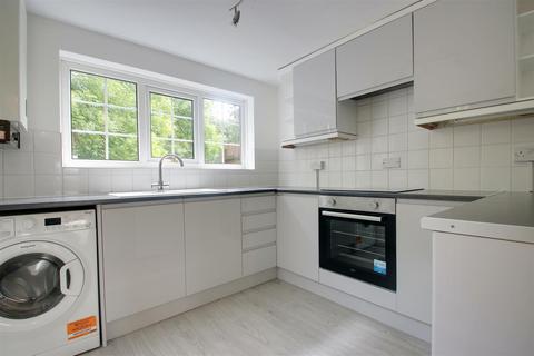 undefined, Aylesbury Road, Bierton