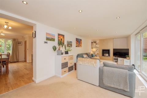 4 bedroom detached house for sale, Blacksmiths Fold, Manchester M46