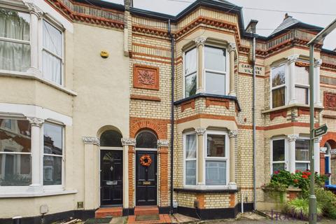50 Albert Road, Addlestone, KT15 2PX