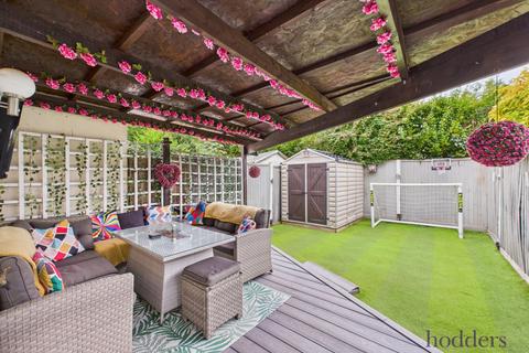 50 Albert Road, Addlestone, KT15 2PX