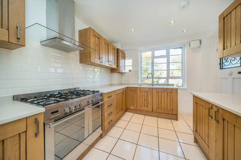 undefined, Woodside, London SW19