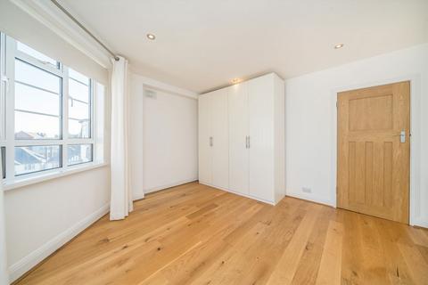 undefined, Woodside, London SW19