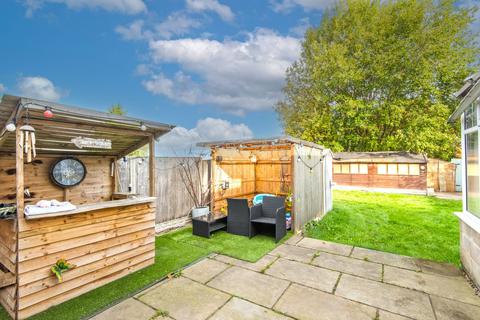 3 bedroom detached house for sale, Lime Avenue, Chesterfield S43