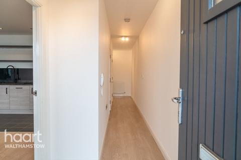 2 bedroom apartment for sale, Thornbury Way, Walthamstow