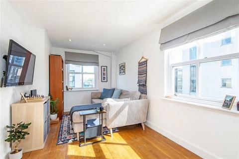 1 bedroom flat for sale, Temple Street, London E2