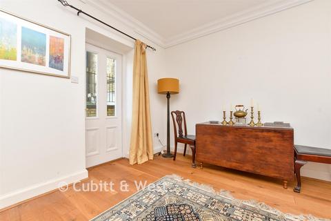 3 bedroom ground floor flat for sale, Royal Earlswood Park, Redhill, Surrey