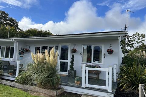 2 bedroom chalet for sale, Marsh Road, Oulton Broad