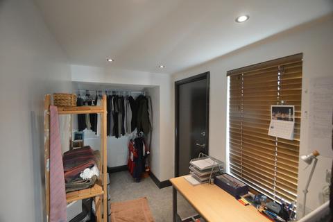6 bedroom terraced house to rent, Pearson Terrace, Leeds LS6