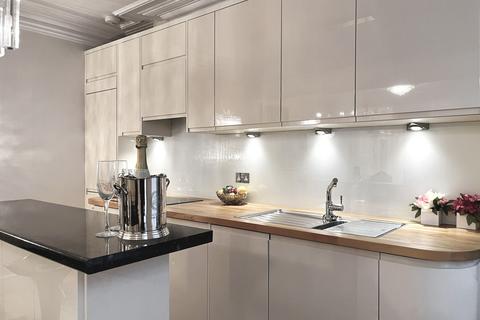 3 bedroom apartment for sale, Knightsbridge, London SW1X