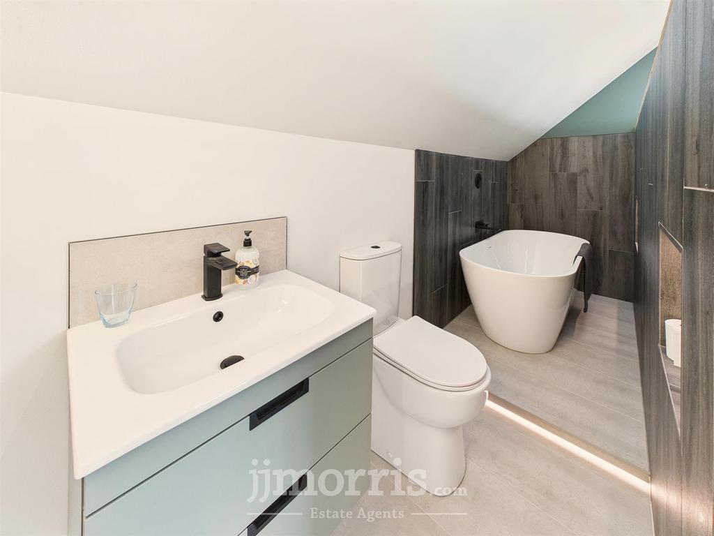 Ensuite