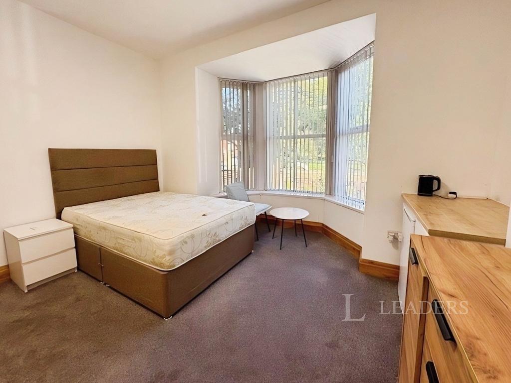 50b4a95e-Room 202 20