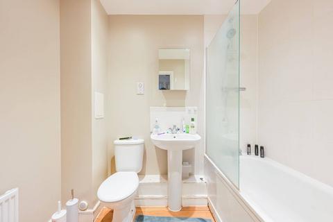1 bedroom flat for sale, Storehouse Mews, E14, Canary Wharf, London, E14