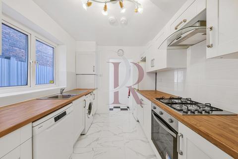 undefined, Mafeking Road, Canning Town North, E16