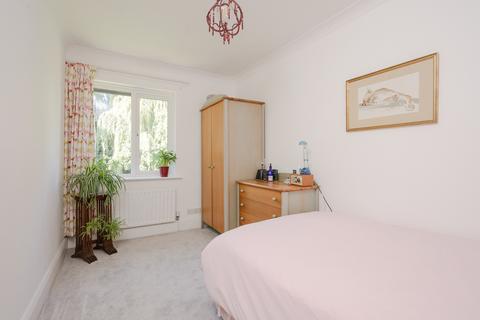 3 bedroom detached house for sale, Westcoombe Avenue, London SW20