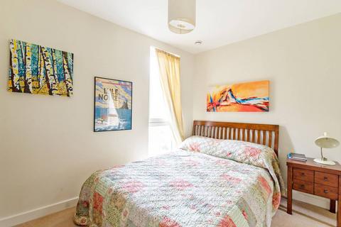 1 bedroom flat to rent, Devizes Street, Shoreditch, London, N1