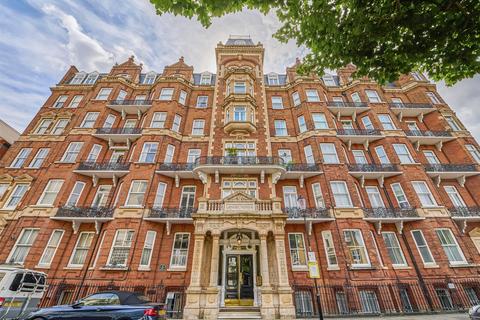 undefined, Earls Court Square, SW5