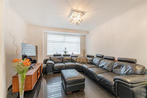 undefined, Durants Park Avenue, Enfield
