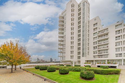 2 bedroom flat for sale, Pierhead Lock, Canary Wharf E14