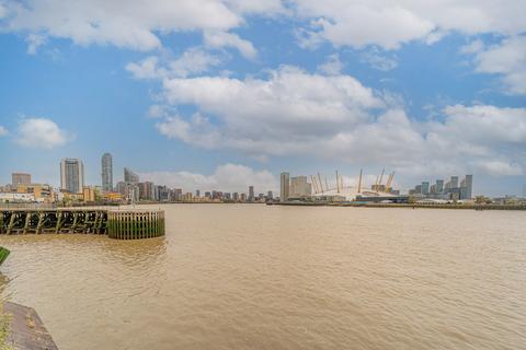 2 bedroom flat for sale, Pierhead Lock, Canary Wharf E14