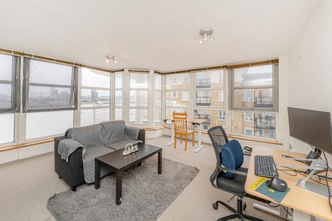 2 bedroom flat for sale, Pierhead Lock, Canary Wharf E14