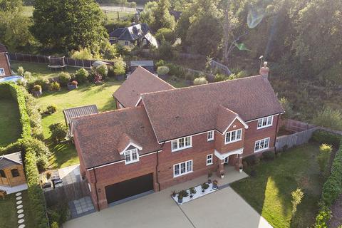 undefined, Ashford TN27