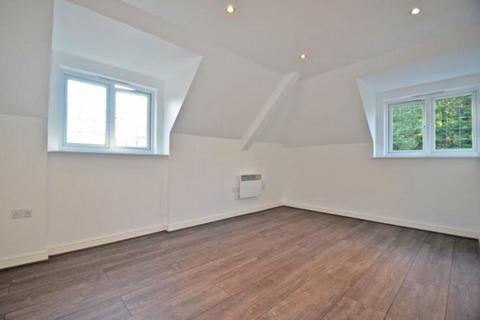 2 bedroom flat for sale, London Road, Ascot SL5