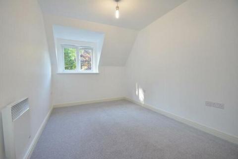 2 bedroom flat for sale, London Road, Ascot SL5