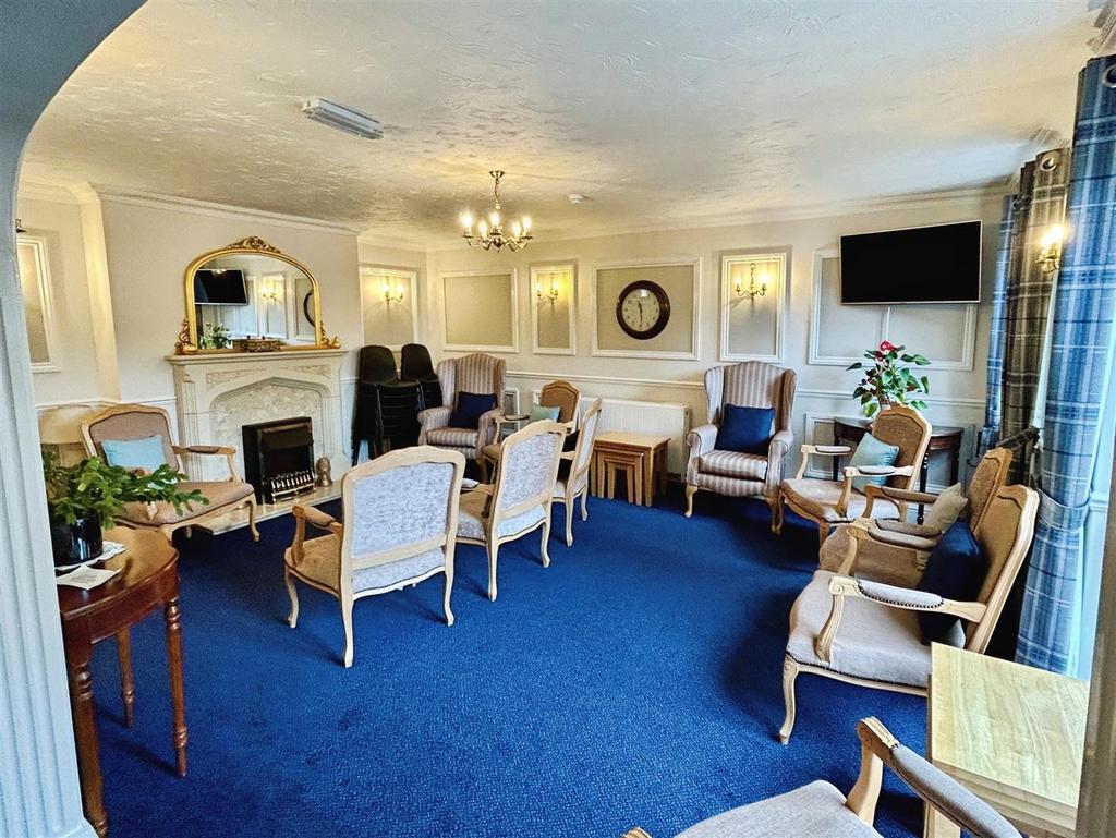 Communal Lounge