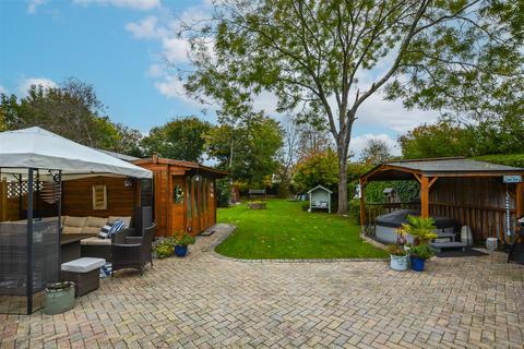 undefined, Ingrave Road, Brentwood