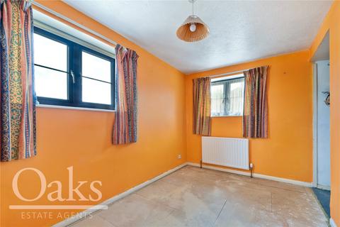 26 Spring Grove, Mitcham, CR4 2NP