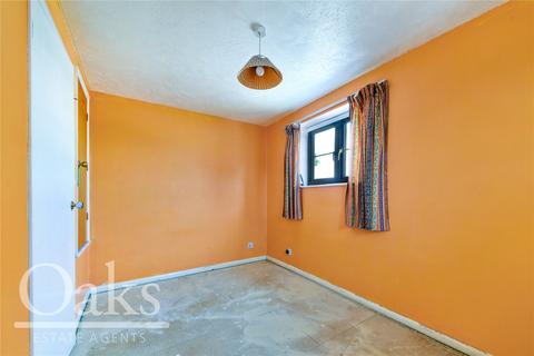 26 Spring Grove, Mitcham, CR4 2NP