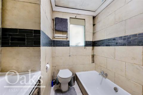 27 Eldertree Way, Mitcham, CR4 1AJ