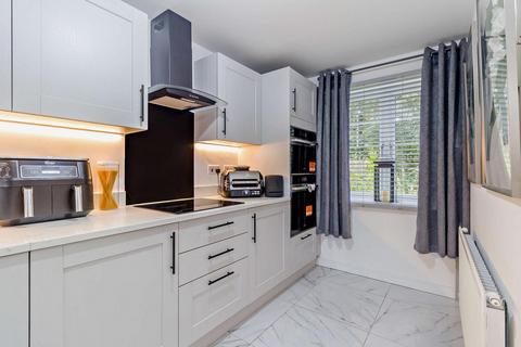 4 bedroom detached house for sale, New Hills Road, Wheatley Hills, DN2