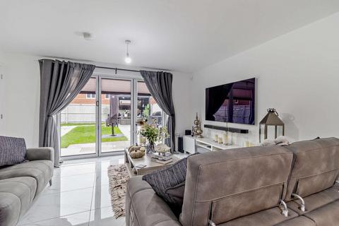 4 bedroom detached house for sale, New Hills Road, Wheatley Hills, DN2