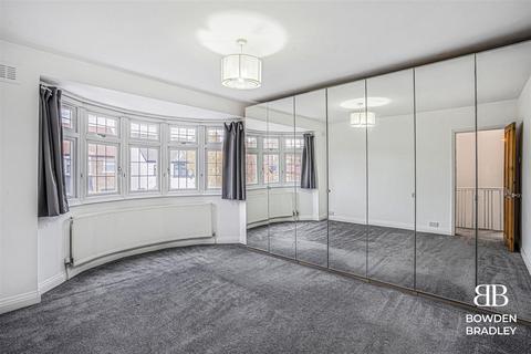 26 Penrith Road, Ilford, IG6 3DB
