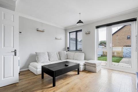 2 bedroom terraced house for sale, Kingfisher Way, Bicester, OX26