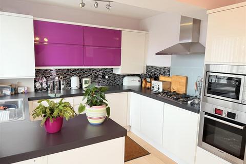 undefined, Lady Heton Drive, Mirfield WF14