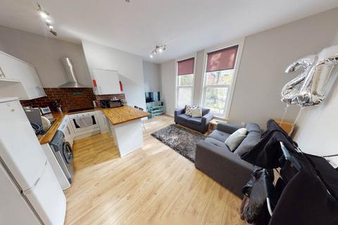 2 bedroom flat to rent, Victoria Road, Leeds LS6