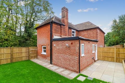2 bedroom semi-detached house for sale, Lakes Lane, Beaconsfield, HP9