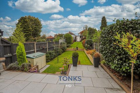 4 bedroom semi-detached house for sale, Kingsway, Oldbury B68
