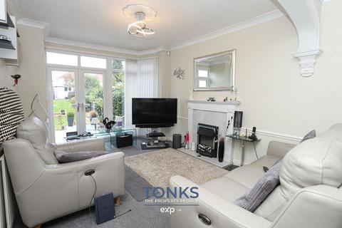 4 bedroom semi-detached house for sale, Kingsway, Oldbury B68
