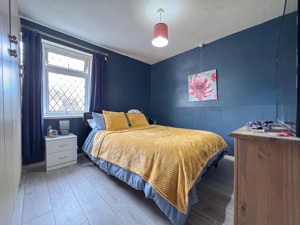 Bed 1