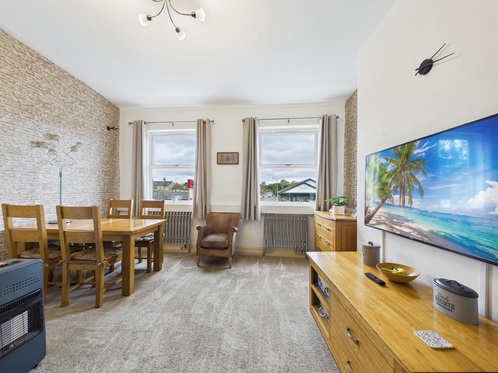 Living/Dining Area