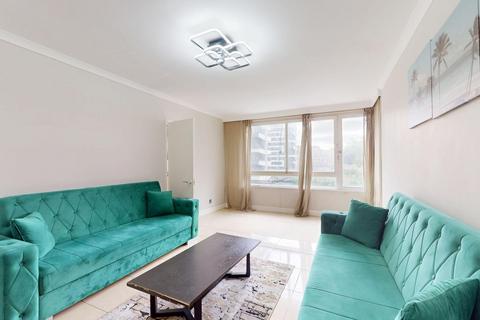 1 bedroom flat to rent, The Water Gardens, London W2